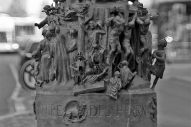 Bild: Christentum-Saeule_Am-Abend-1.2f
